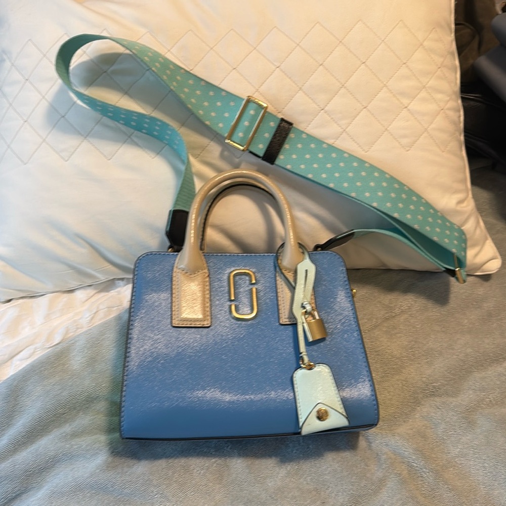 Marc Jacobs big shot